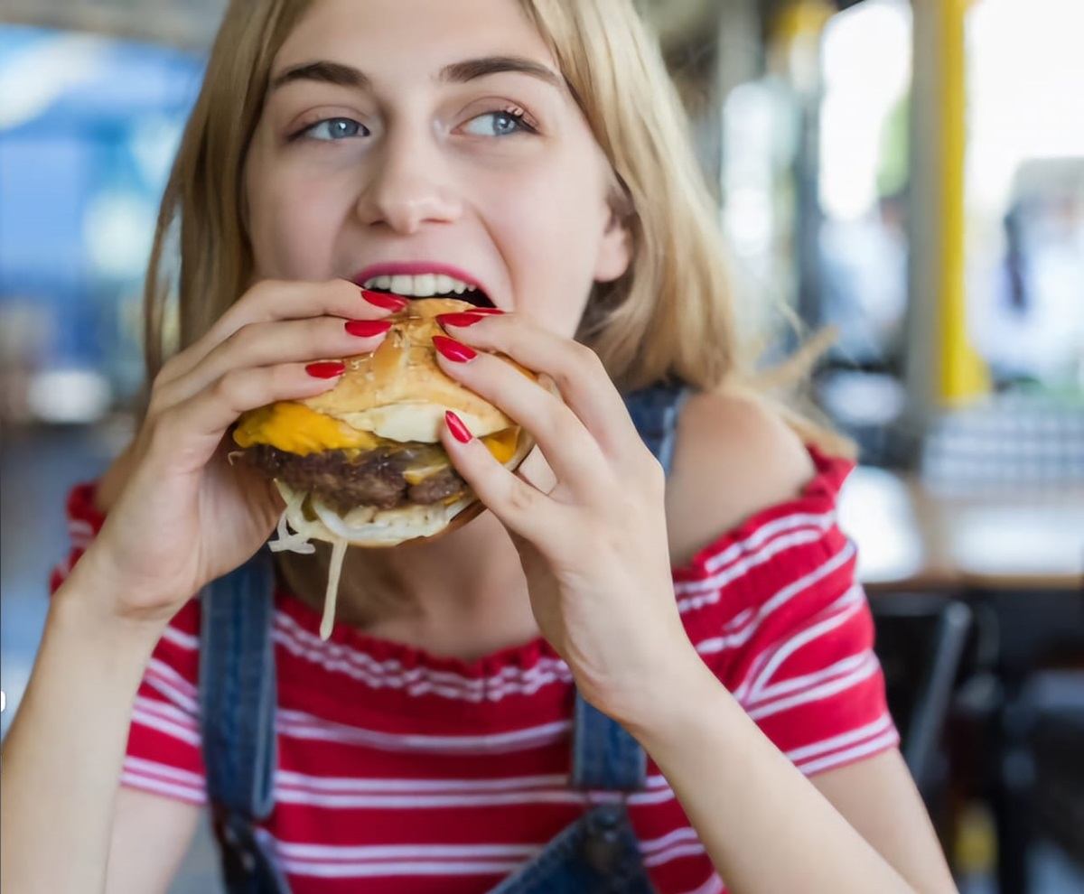 La rompen haciendo hamburguesas y se mudaron a Funes: quieren adoptar el modelo McDonald's